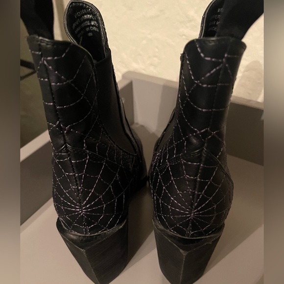 Dolls Kill Widow spiderweb boots with heel - Picture 3 of 4